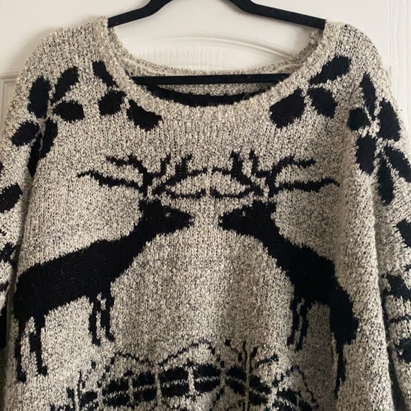 Women’s sweater - Picture 2 of 3